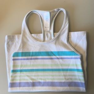 Iviva by Lululemon girls size 6 racer back tank